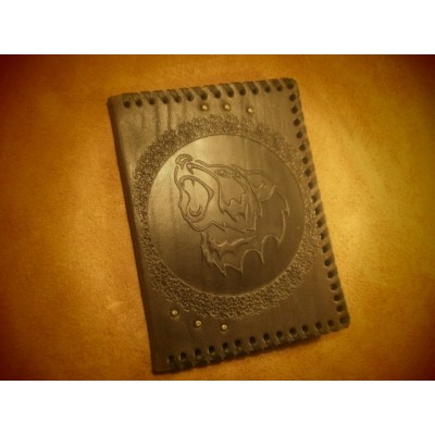 Обложка на паспорт "Медвежий рев"